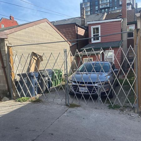 Budget Quad Room With En Suite Bathroom 36B Toronto Ngoại thất bức ảnh