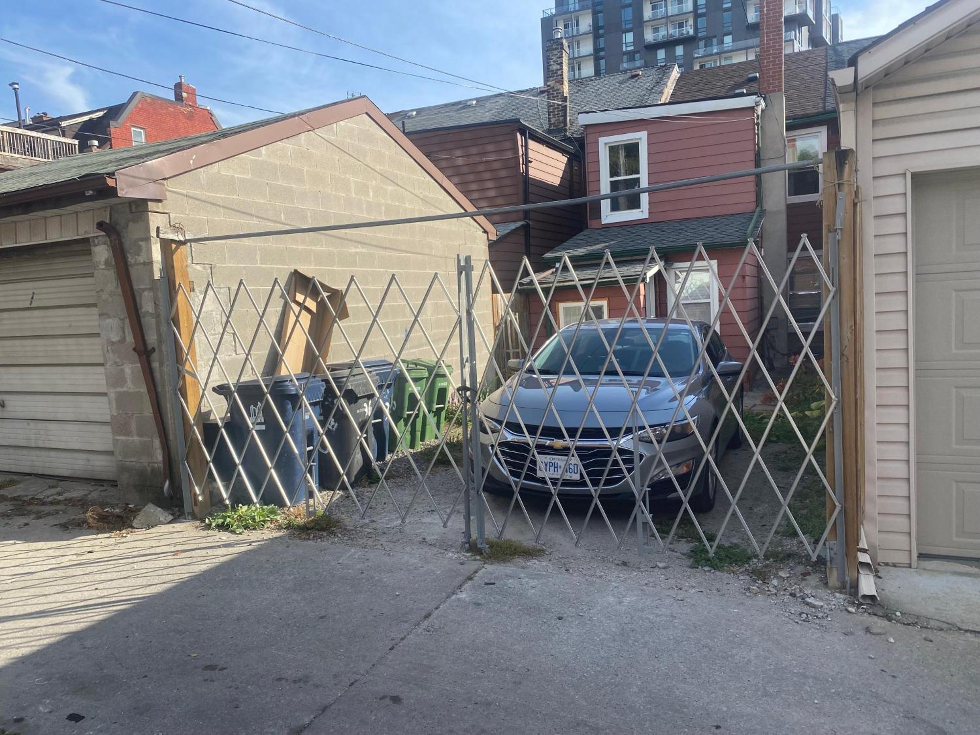 Budget Quad Room With En Suite Bathroom 36B Toronto Ngoại thất bức ảnh